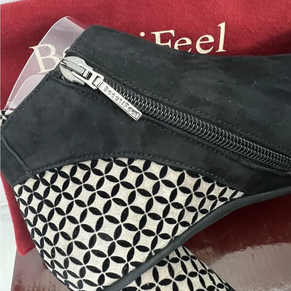 BeautiFeel Women's Dyna Bootie Black Suede Block Heel Grey Velvet Mosaic Zip 36